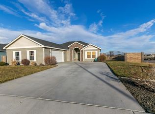 2380 Washington Ct, West Richland, WA 99353