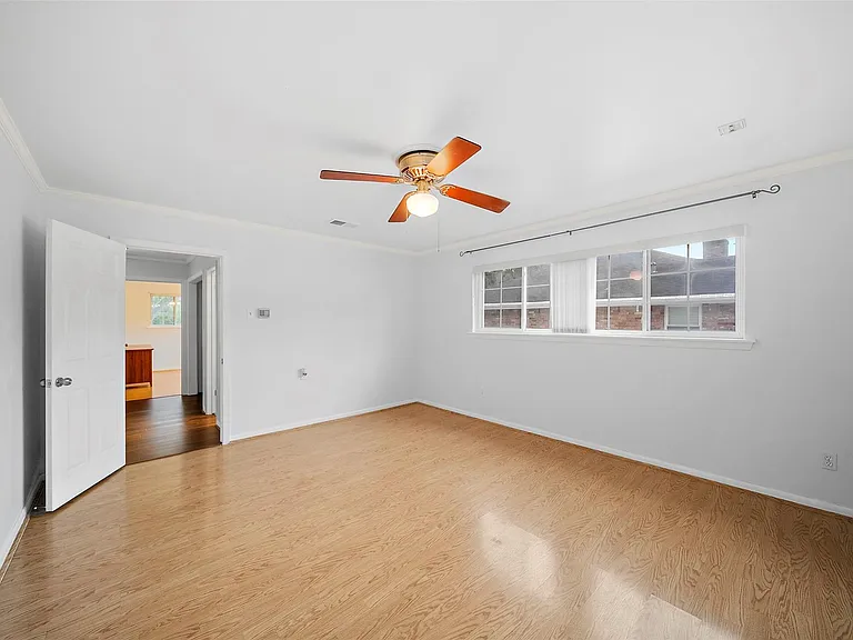 5215 Cheena Dr — Photo 15