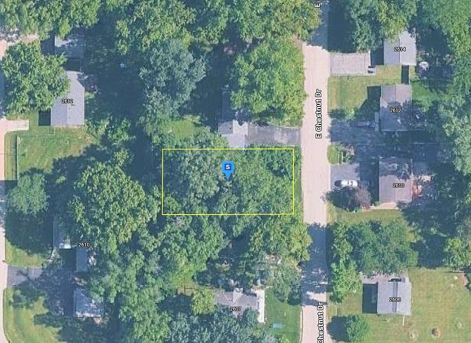 1st image of 2611 E Chestnut Dr