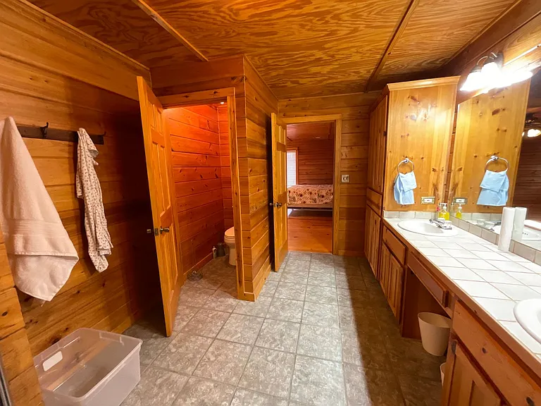 103 Beach Dr — Photo 11