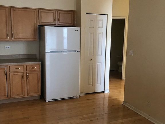 3rd image of 1423 Quincy Bridge Ct #1423