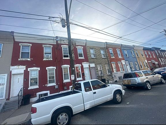 3rd image of 1836 E Madison St