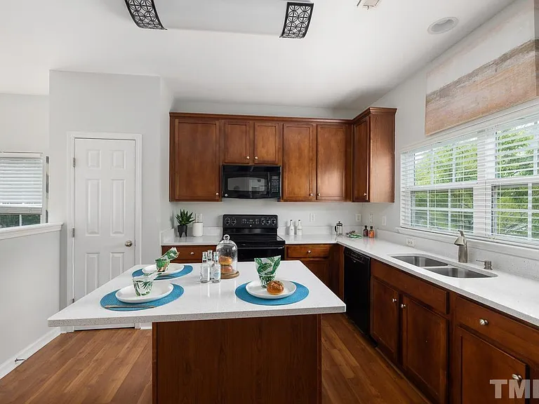 3031 Courtney Creek Blvd — Photo 12