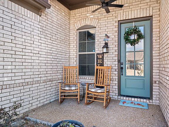 2nd image of 225 Dogwood Springs Dr