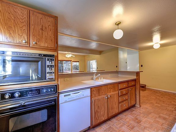 4th image of 3534 Mesa Verdes Dr