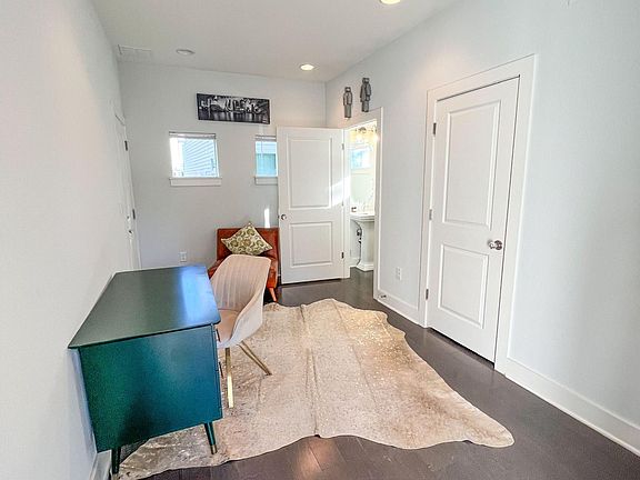 1st Floor: Half Bath and Office Area