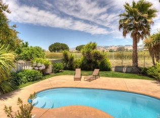 1992 Falcon Ridge Dr, Petaluma, CA 94954