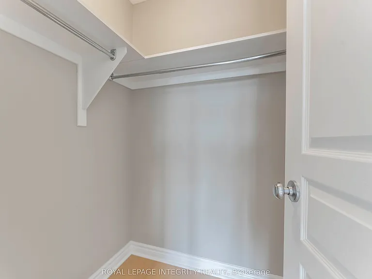 424 Cooks Mill Cres — Photo 15