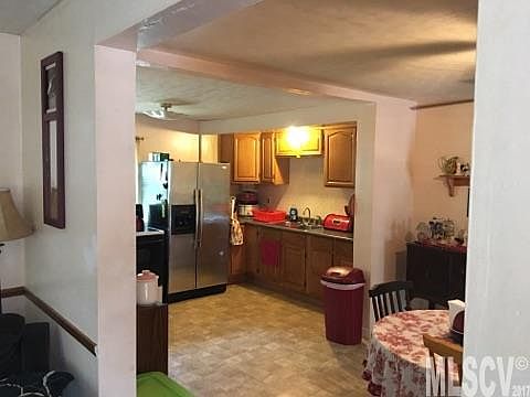 2nd image of 1544 Blowing Rock Blvd