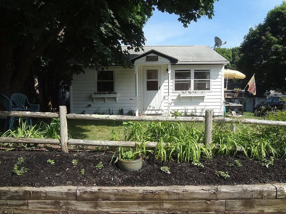 1st image of 20 Avenue B #1