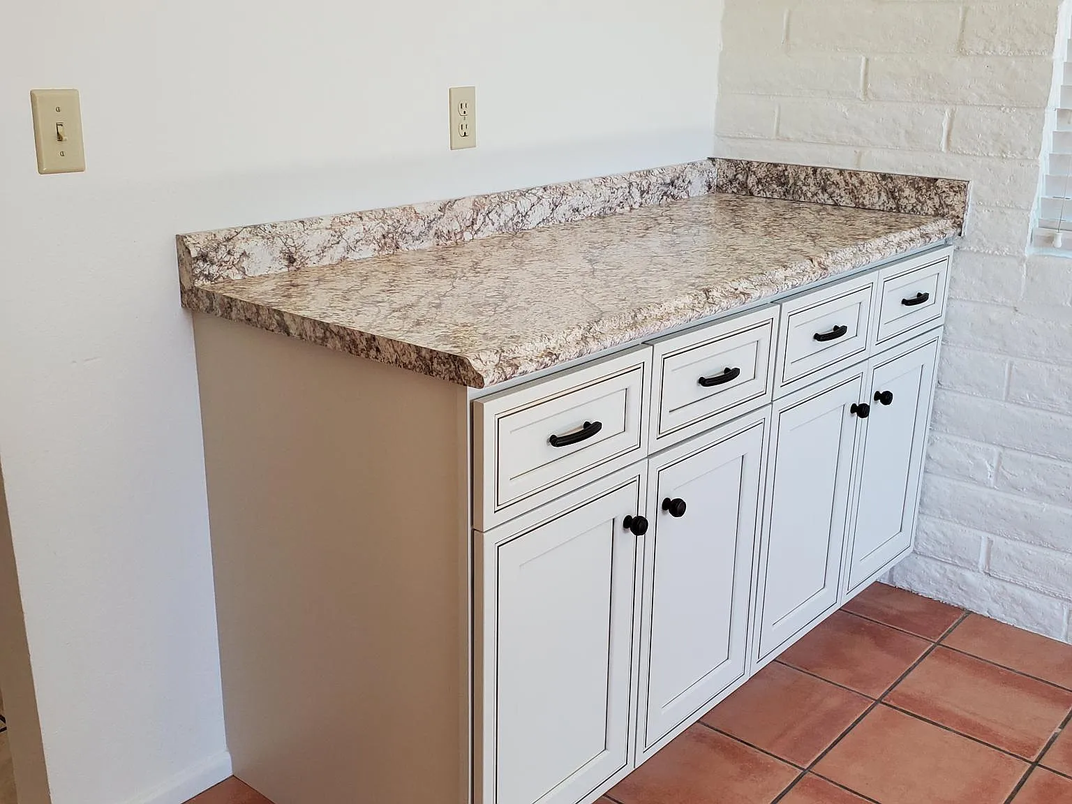 2 bed, 900 sqft, $1,175 — Photo 3