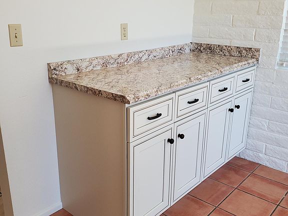 Extra storage kitchen.
