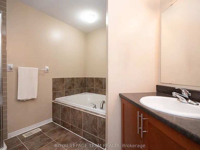304 Citiplace Dr — Photo 24