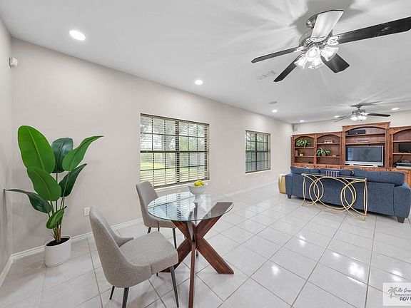 5th image of 15207 Levens Way