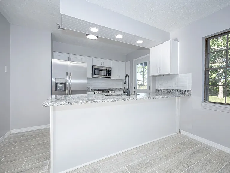 6672 Cortez Cir — Photo 17
