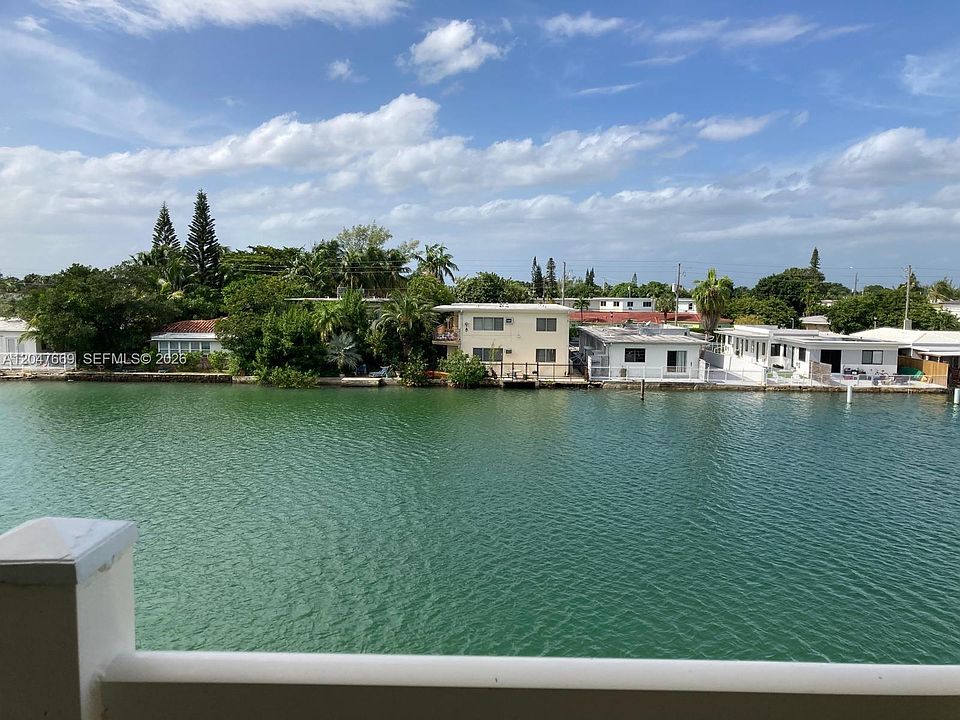 1st image of 7900 Tatum Waterway Dr APT 305