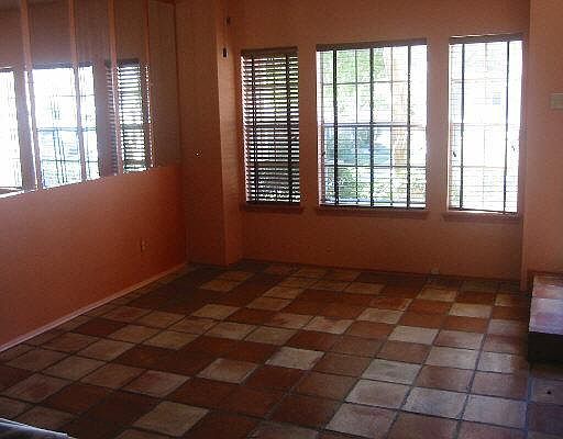 3rd image of 16 CROSS CANYON ROAD #0
