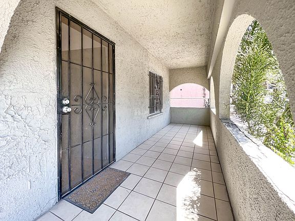 2nd image of 1840 Glendale Blvd #2159