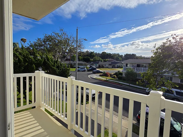 25247 Bigelow Rd #4 — Photo 4