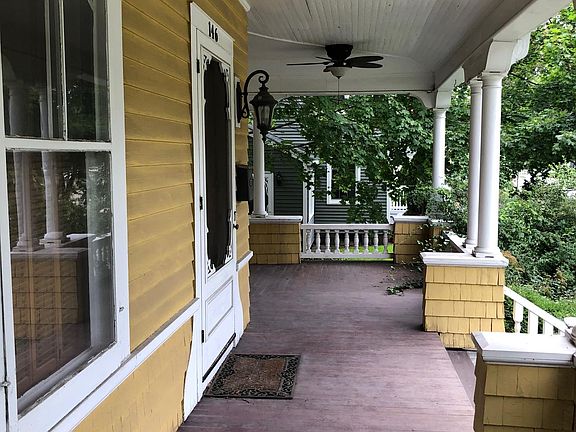 3rd image of 146 Warren St