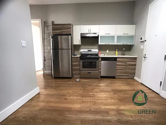 Rented by Evergreen Apartments BK | media 47