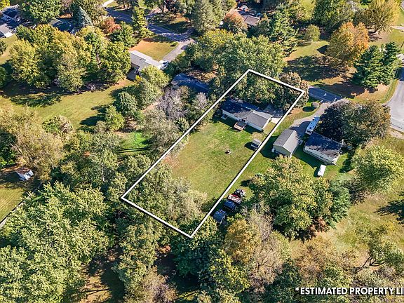 5th image of 445 Skyline Dr