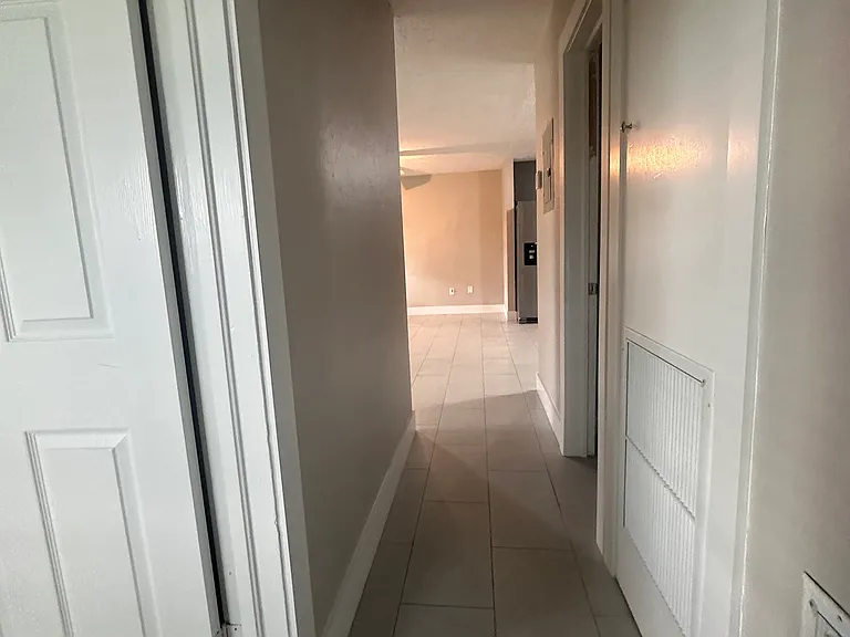 1665 Moreno Ave — Photo 20