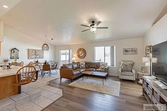 3835 Heartland Cir — Photo 3