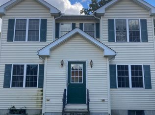 5 Mann St #A, Worcester, MA 01602