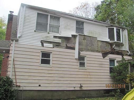 2nd image of 328 Lake St