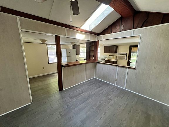 3rd image of 7955 Elliott Rd #7955