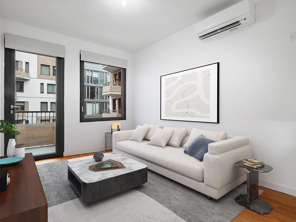 1st image of 123 Melrose St APT 651