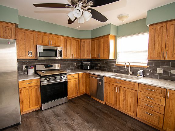 3rd image of 601 Meadow Ave