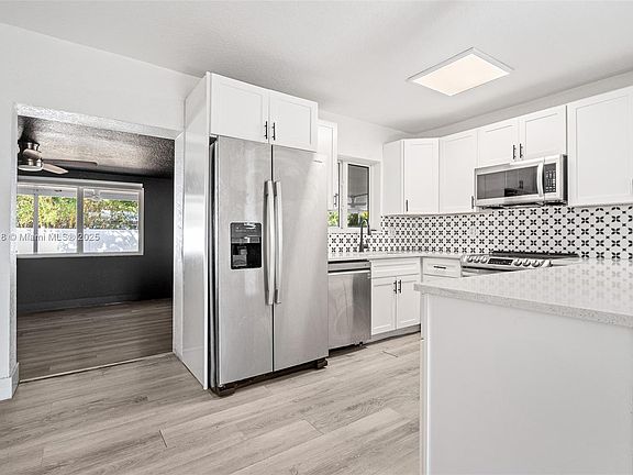 5th image of 1005 NW 12th St