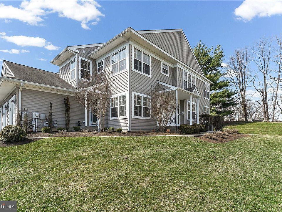 1st image of 132 Huntingdon Ct #1801