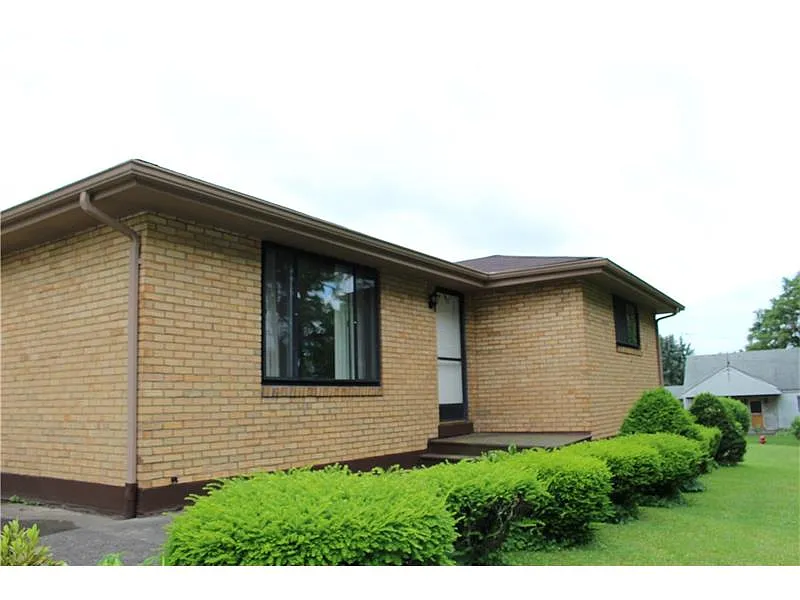 558 Neely St photo 1