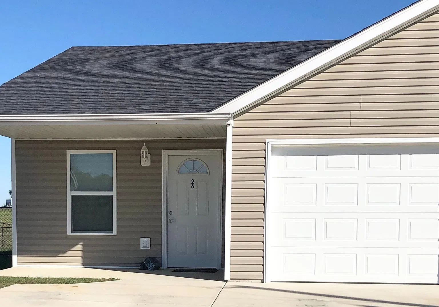 2 Bedroom | 2 Bathroom | Duplex — Photo 1