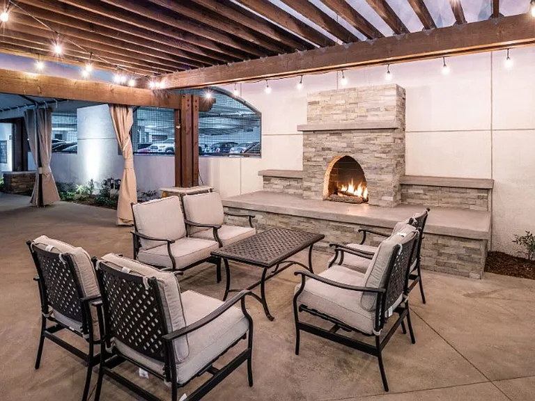 Centerpointe at Market Apartments - 3145 Market Street Riverside CA 92501 — Photo 91
