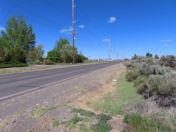 4th image of 1200 Christmas Valley Hwy