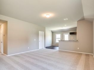 10216 Sussex Pl, The Village, OK 73120