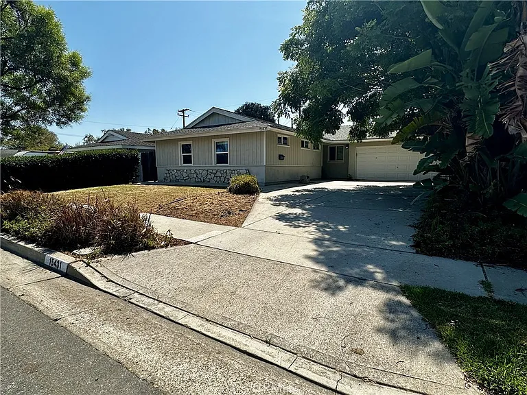 15431 Cambay Ln — Photo 33