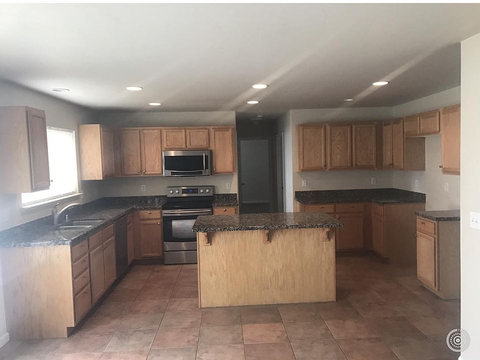 1st image of 1352 White Bluffs Cir