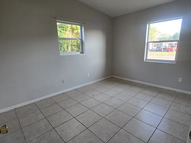 6334 Talbot Cir — Photo 13