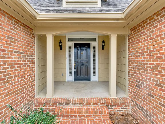 3rd image of 1809 Richmond Ln