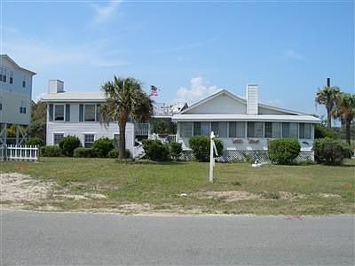 1st image of 102 W Dolphin Dr