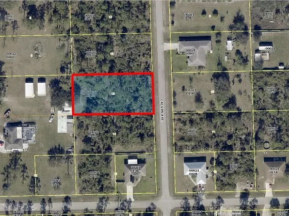 905 Calvin Ave, Lehigh Acres, FL 33972