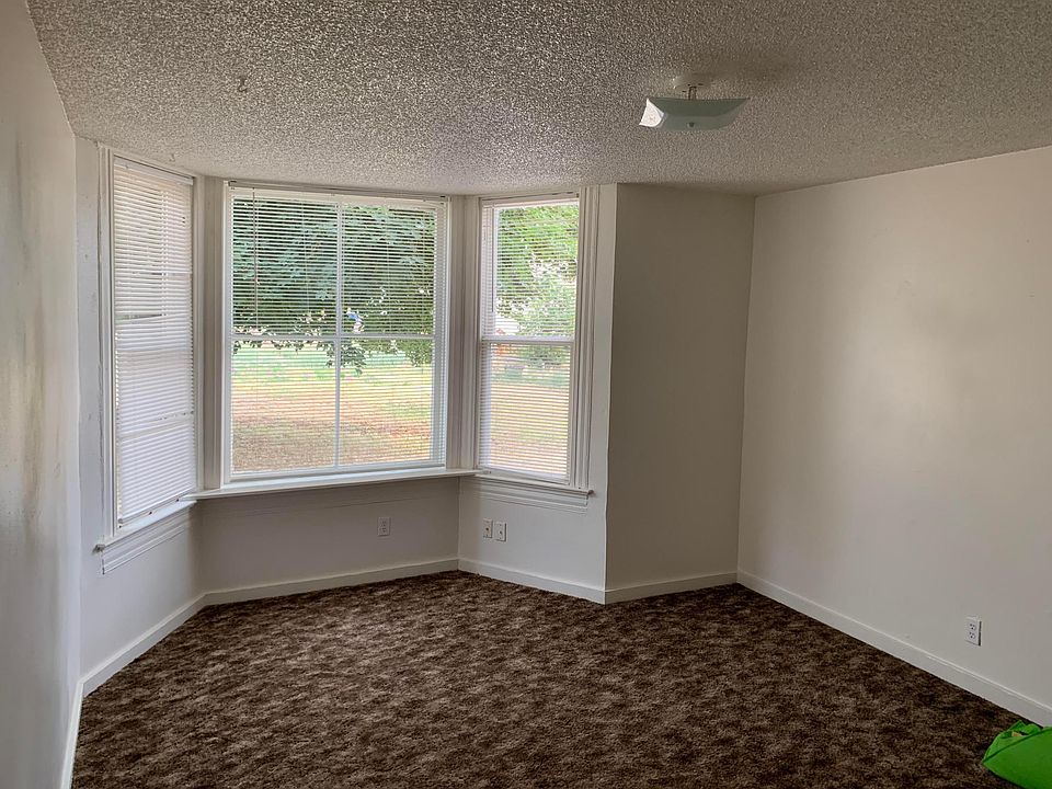 1st image of 204 E Garden Ave #2