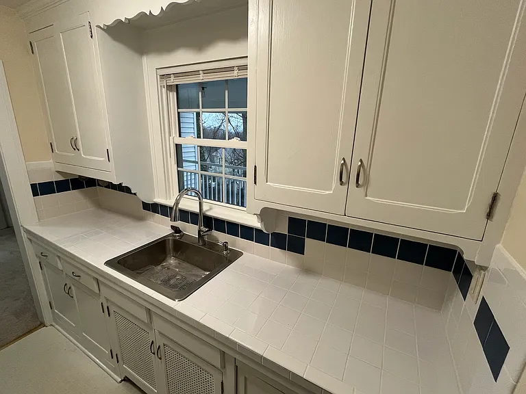 2131 N Stafford St #ST FLOOR — Photo 6
