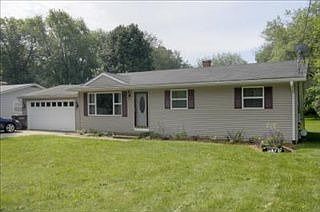 2nd image of 1910 Pleasant Dr