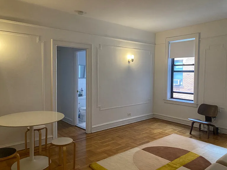 41-41 41st St #2G — Photo 4